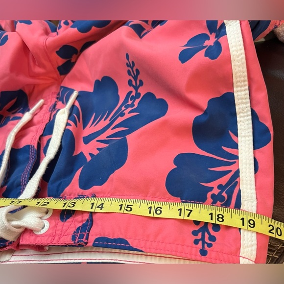 Abercrombie & Fitch Swim Trunks Size M Pink and Blue Floral 2018 Hibiscus Long - Picture 9 of 15